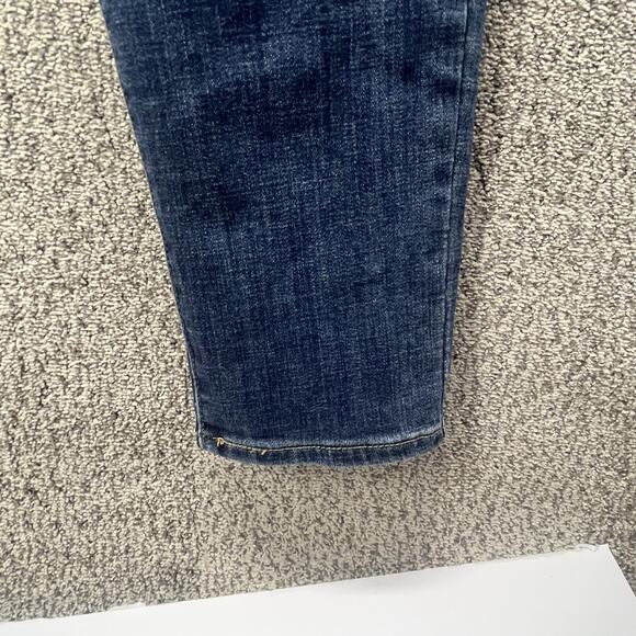 Levis Mid Rise Classic Crop Jeans Womens 10 Blue Denim Med Wash Casual EUC! - Picture 12 of 16